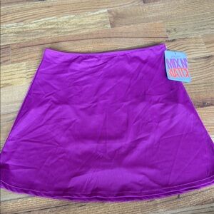 Kortni Jeane fuchsia ribbed swim skirt with attached swim panties M NWT